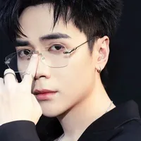 Lê Quang Hùng -materD