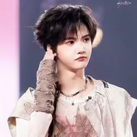 Trương Dịch Nhiên - N