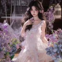 Sầm Vãn Yến.