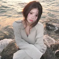 Hạ Tuyết Vân.