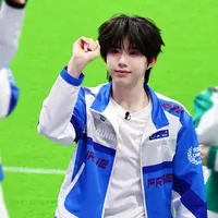 Trần Dịch Hằng‹Chenyheng›