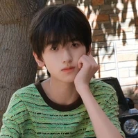 Tả Kỳ Hàm_cậu