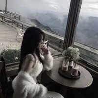 Vũ Thiên Kim| mẹ anh