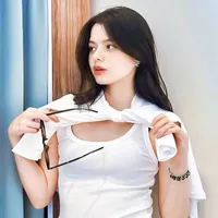 Becky ( bé )