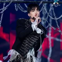 ĐẶNG THÀNH AN:Gà con