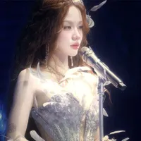 Trần phương ly_em