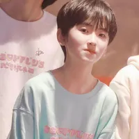 Tả Kỳ Hàm hồi nhỏ