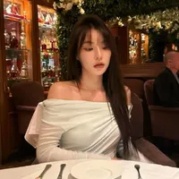 Kapook Ploynira