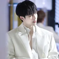 Lâm Anh(Lavm)