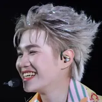 t/g thích màu hồng và khó ở