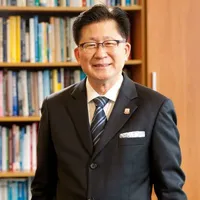 Phat Thanasukol-Thầy hiệu trưởng