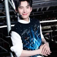 Hùng Huỳnh
