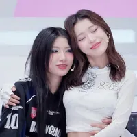 Con dân mê LyhanSara