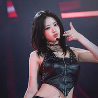 An Yujin( chị )