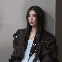 TRẦN THẢO LINH-LYHAN