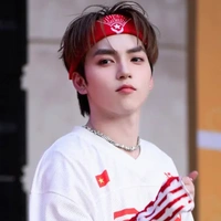 Tạ Hoàng Long_longhoangofficial