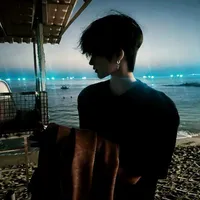 Kira/@Ngủ đi bbi