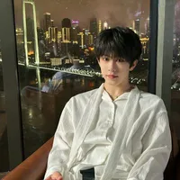 Vương Hạo- @Nụ cười tỏa nắng