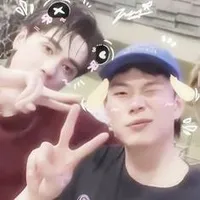 con tác giả =)))