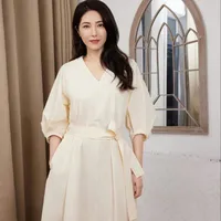 Mẹ anh