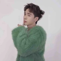 Bóng đèn nhà Hồng Trà Ngô Gia