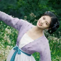 Oanh Nhi [ Nha hoàng thân cận ]