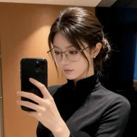 Hoàng Mẫn Nhi TKXK
