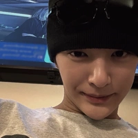 keonho (bi)