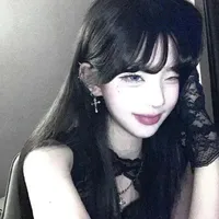 trương mỹ(mẹ qs)