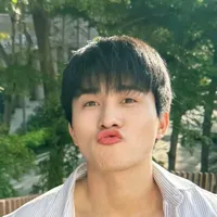 SƠN