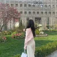 Hoàng Bảo Ly(dì út em)
