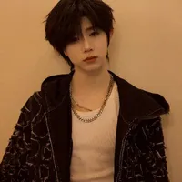 Trần dịch hằng.