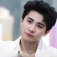 Lê Hồng Sơn.