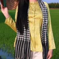 Trương Thị Tư :)) (ngoại Quang Anh)