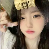 Vân Vân ( Vân Hạ Thư)