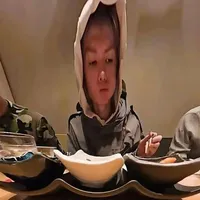 @nhamcho?