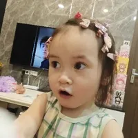 tác giả xinh gái