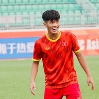 Nguyễn Quốc Việt Bạn thân em