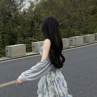 Hoàng Thị Minh Thy–Chị cậu