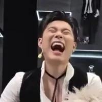 tg húi