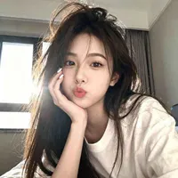 Hạ Vy