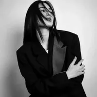 Lingling Kwong