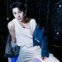 Lê Hồng Sơn *25*