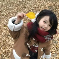 Lục Nguyệt Minh Hy - Ngày bé