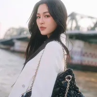 Lingling Kwong [Chị - 26t]