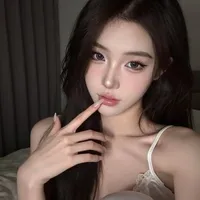 Tô Khả Vy ( bn nu9)