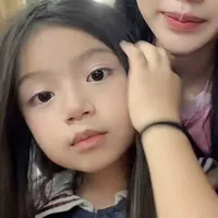 Tác giả nè