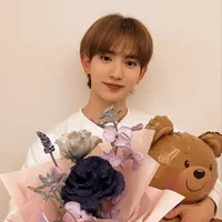 Lee Eui Woong ( cậu)