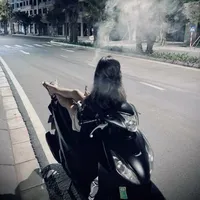 CHỊ EM(của bot)
