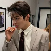 Keonho (Bi)
